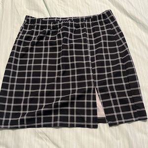 Black plaid pencil skirt
